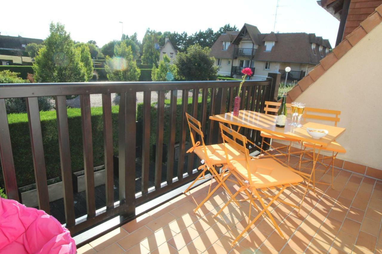 Duplex Élégance: Luxe 4* avec Tennis et Piscine Deauville Exterior photo