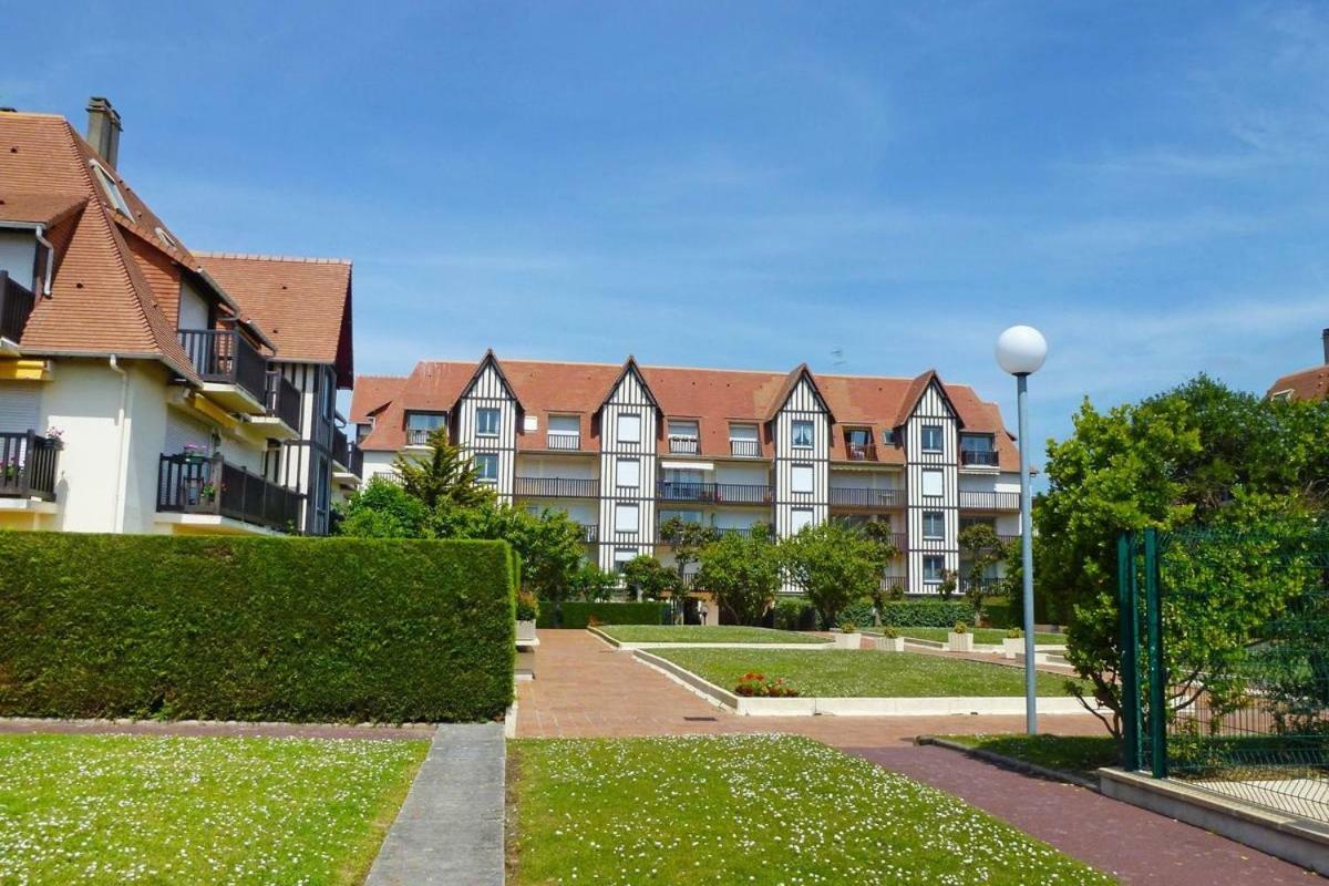 Duplex Élégance: Luxe 4* avec Tennis et Piscine Deauville Exterior photo